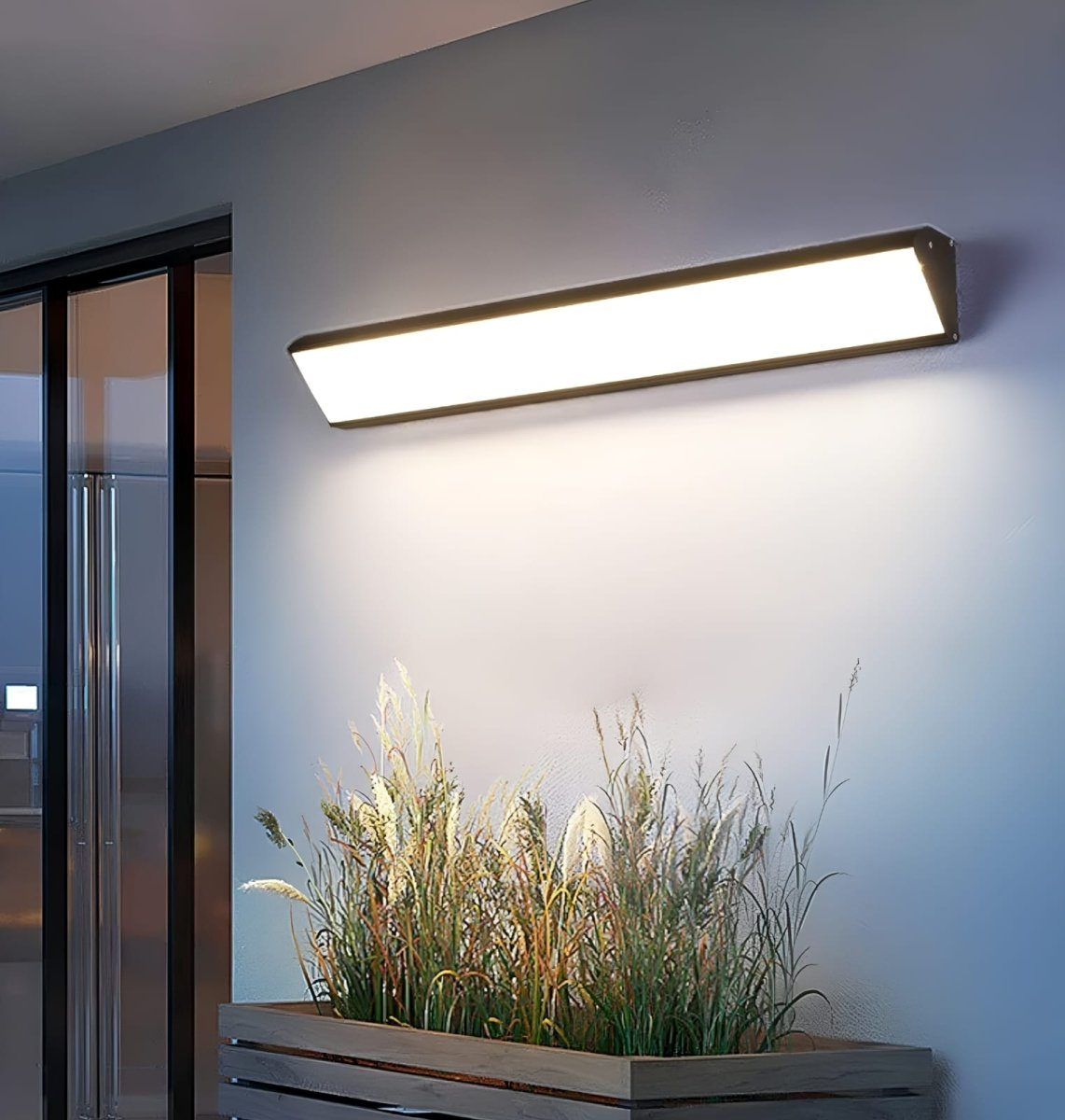 AuraGuard LED Outdoor Wall Light - Waterproof and Energy Efficient