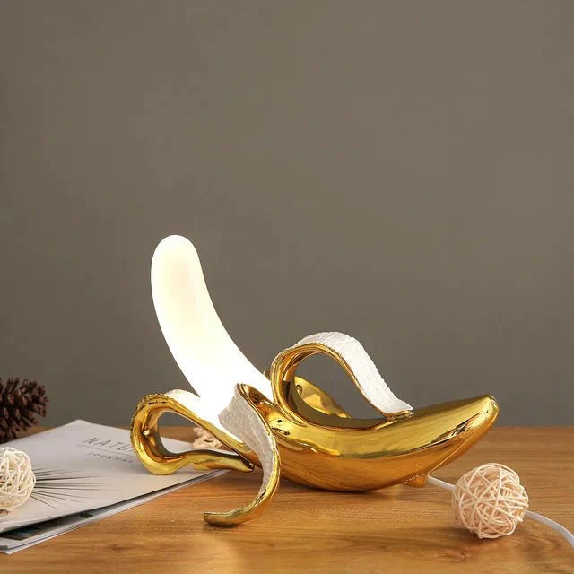 BananaShine – Playful Modern Banana Table Lamp