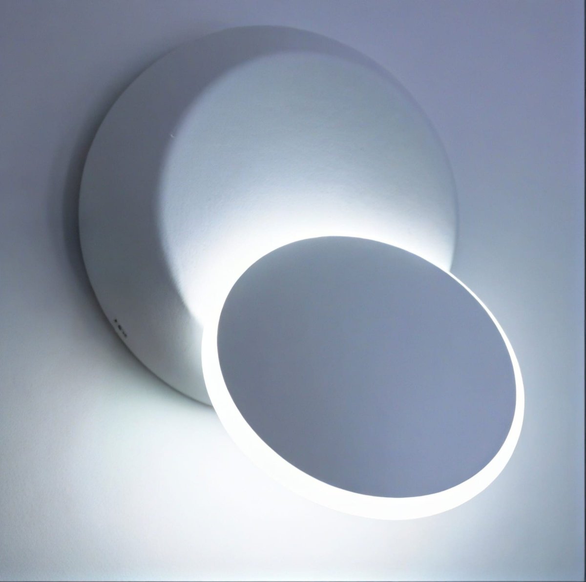 MoonSconce - Rotating Circle Interior Wall Light