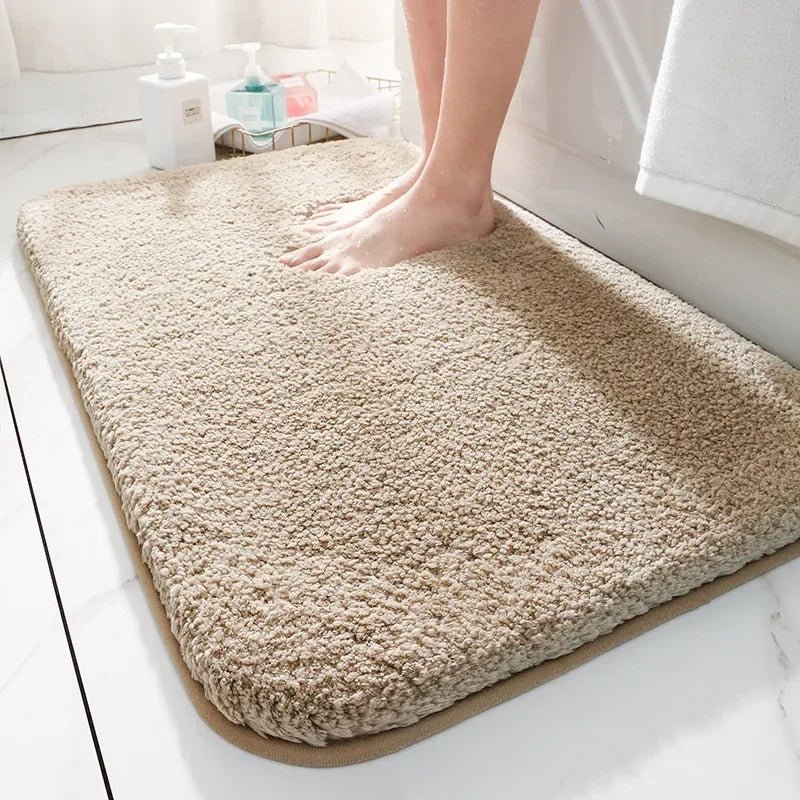 Non-Slip Absorbent Bathroom Mat - Plush and Soft