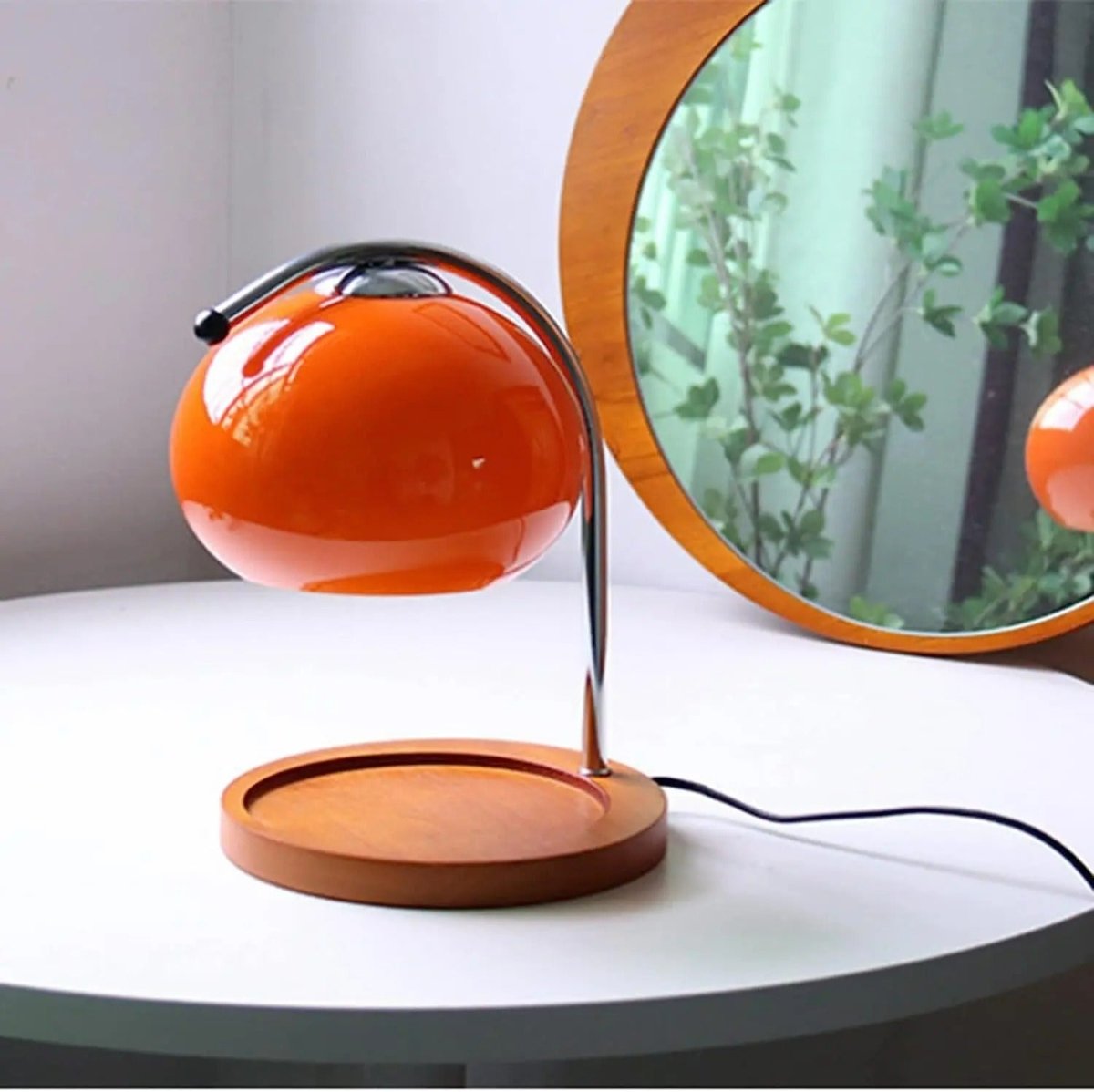 Retro Aromatherapy Candle Warmer and Table Lamp