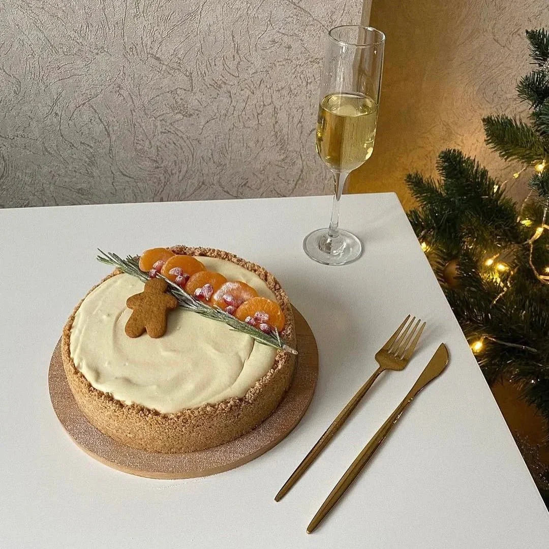 Sleek Golden Flatware 24 pc Set