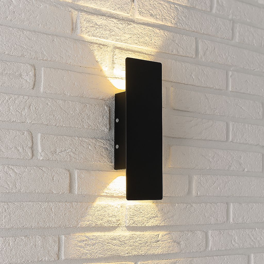 Black Weatherproof LED Wall Lights - Outdoor Style and Durability