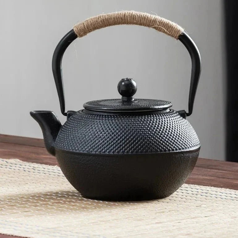 Cast Iron Teapot Japanese Style with Infuser