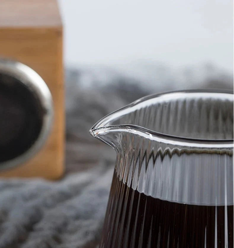 Elegant Borosilicate Glass Beverage Server