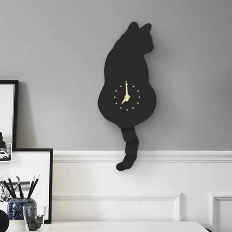 FelineTime - Cat Wagging Tail Wall Clock