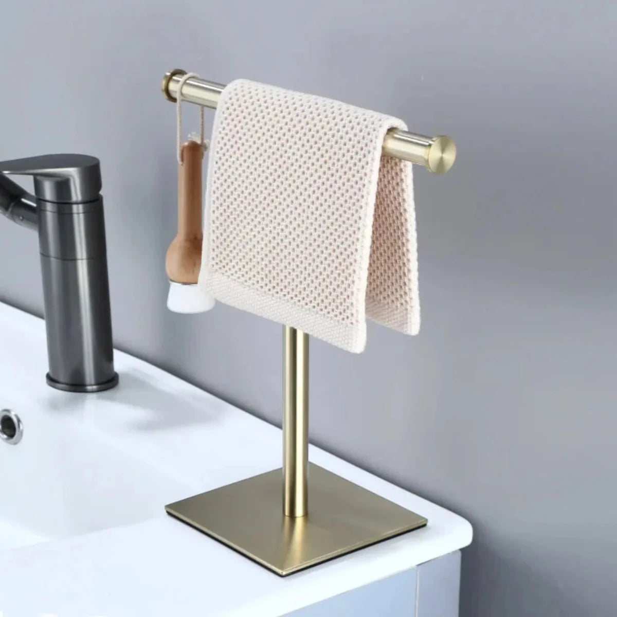 Freestanding Metal Hand Towel Rack for Bathroom