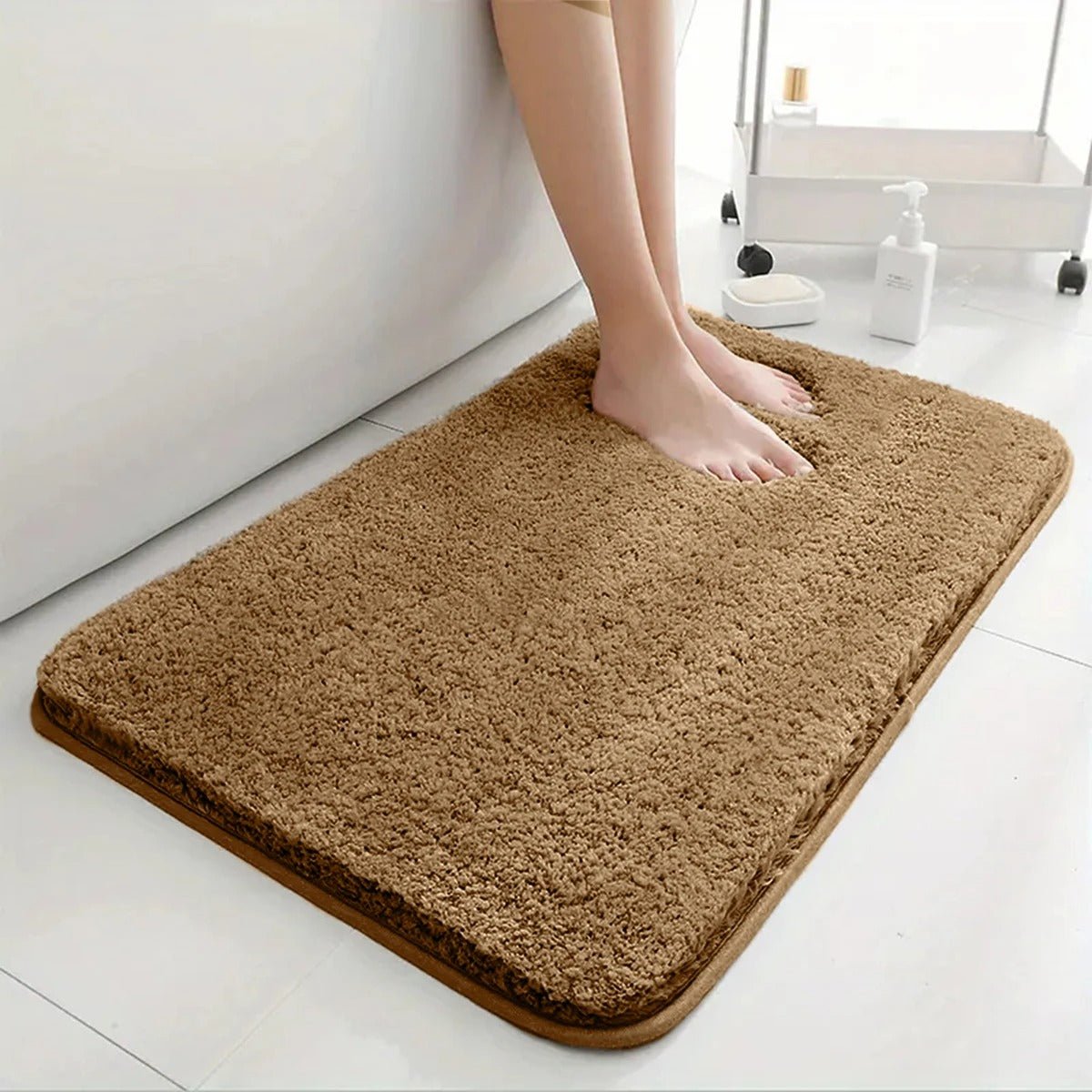 Non-Slip Absorbent Bathroom Mat - Plush and Soft