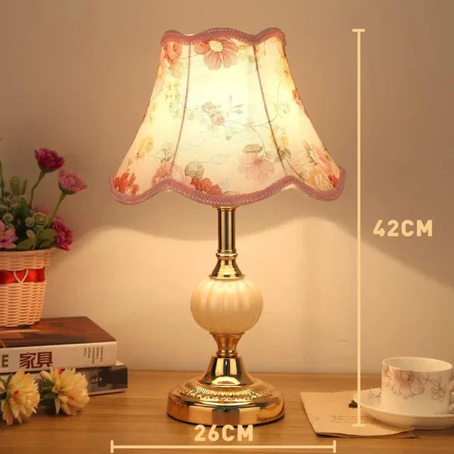Nordic Retro Table Lamp